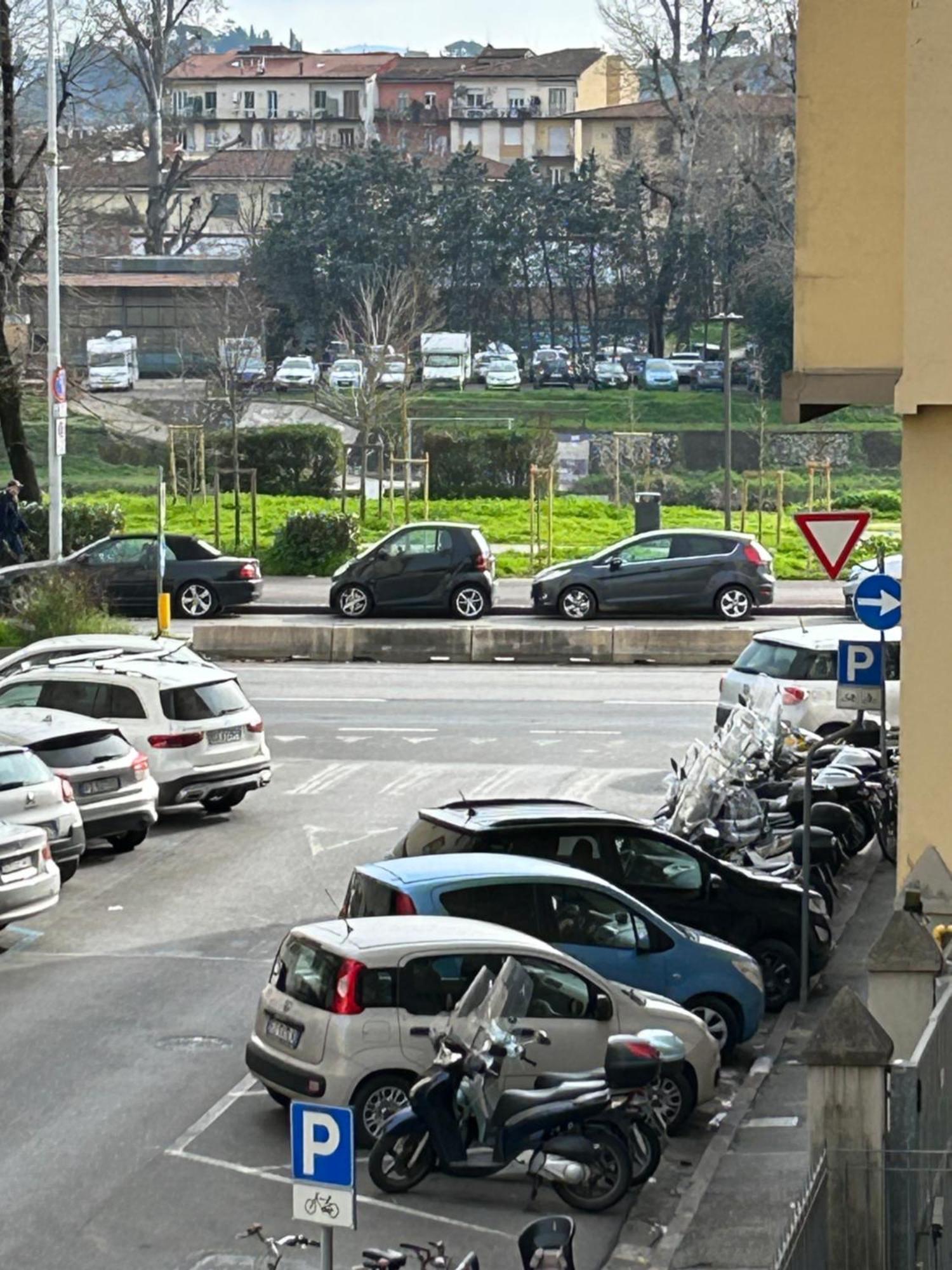 Casa Di Giotto- Firenze- Spaziosa- Vicina Al Centro מראה חיצוני תמונה